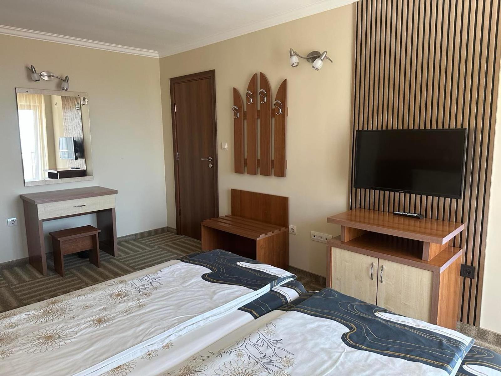 Family Hotel Radiana 索佐波尔 外观 照片