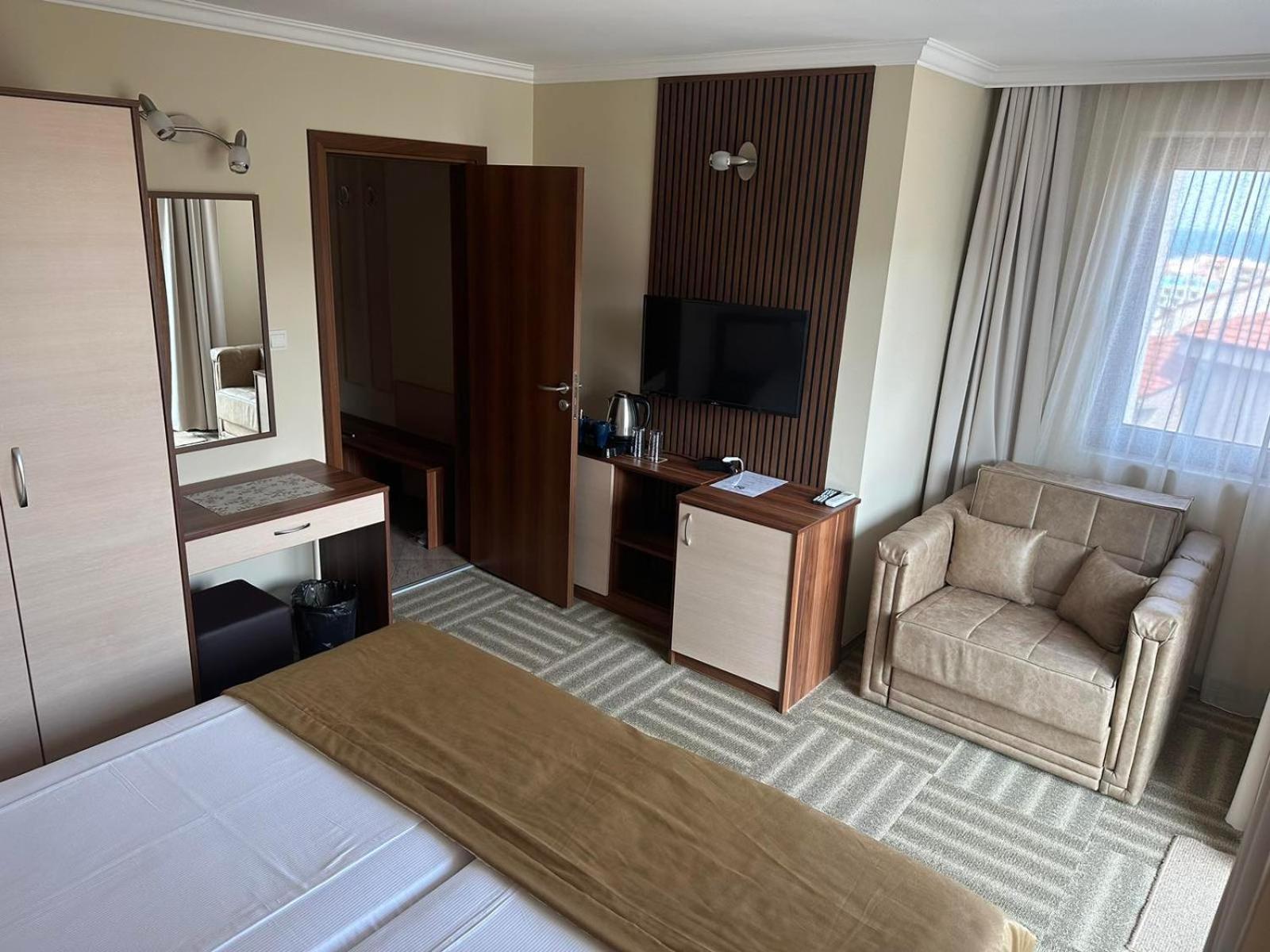 Family Hotel Radiana 索佐波尔 外观 照片