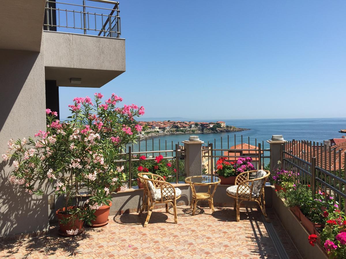 Family Hotel Radiana 索佐波尔 外观 照片