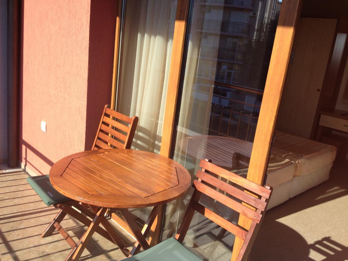 Family Hotel Radiana 索佐波尔 外观 照片