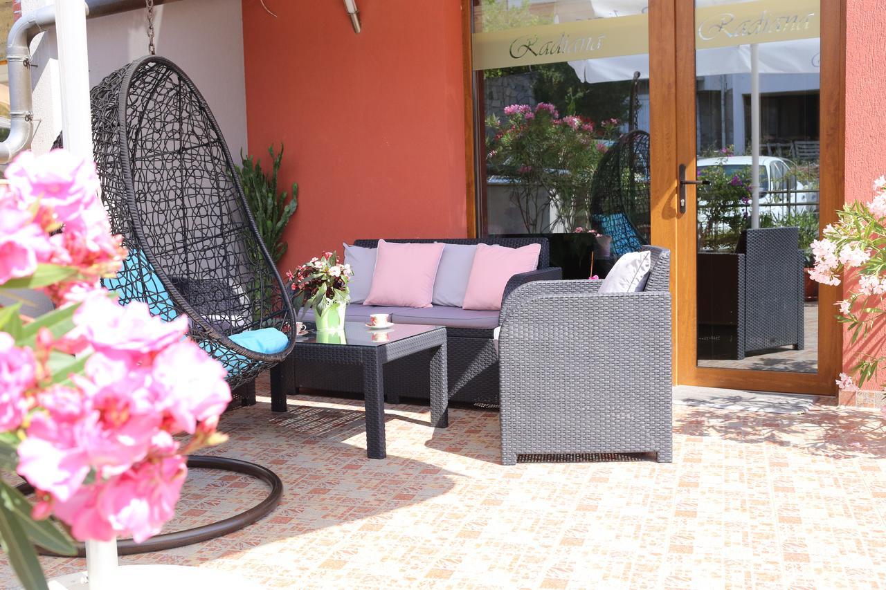 Family Hotel Radiana 索佐波尔 外观 照片