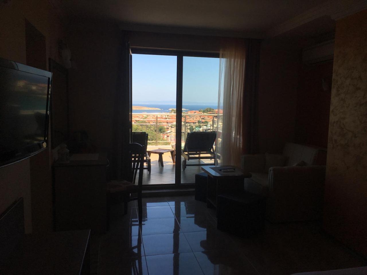 Family Hotel Radiana 索佐波尔 外观 照片