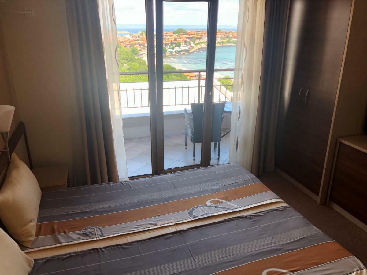 Family Hotel Radiana 索佐波尔 外观 照片